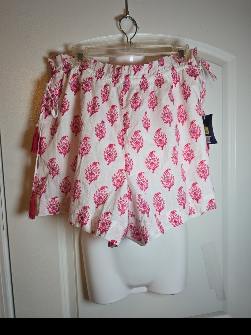 ROLLER RABBITT pull on shorts side tassels M-L